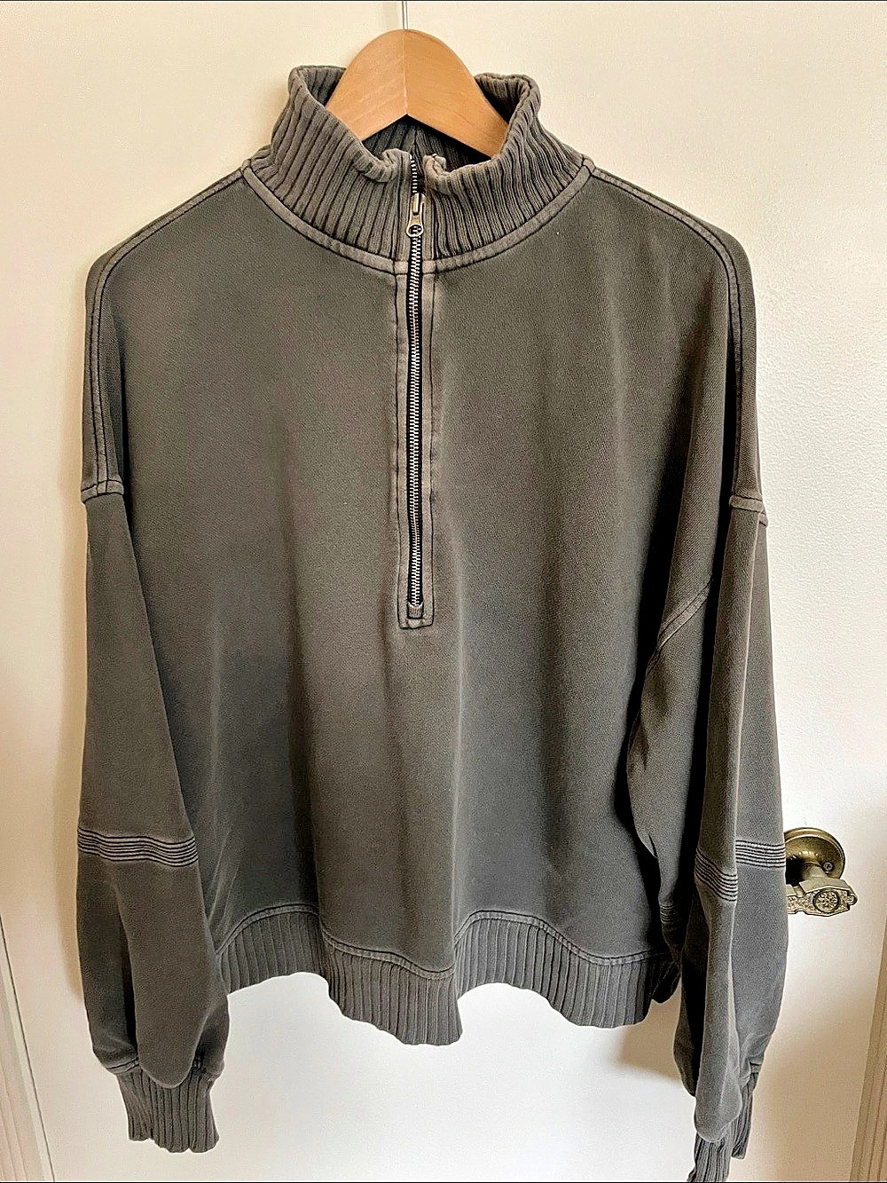 Aerie Gray Half-Zip Sweatshirt Size L